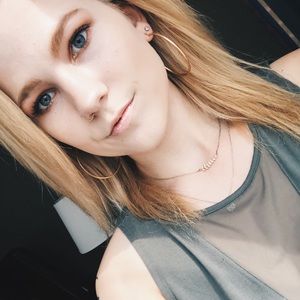 Meet your Posher, Mackenzie